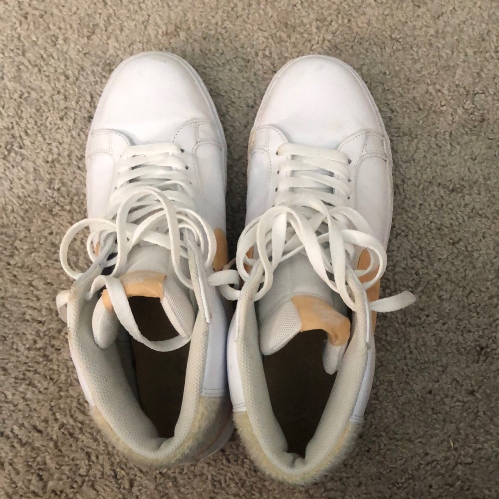 Nike high top white leather sneakers US 10 (make) eu 44